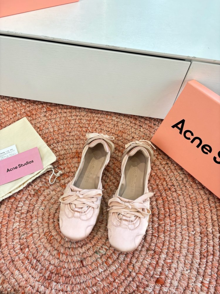 Ballet shoes
