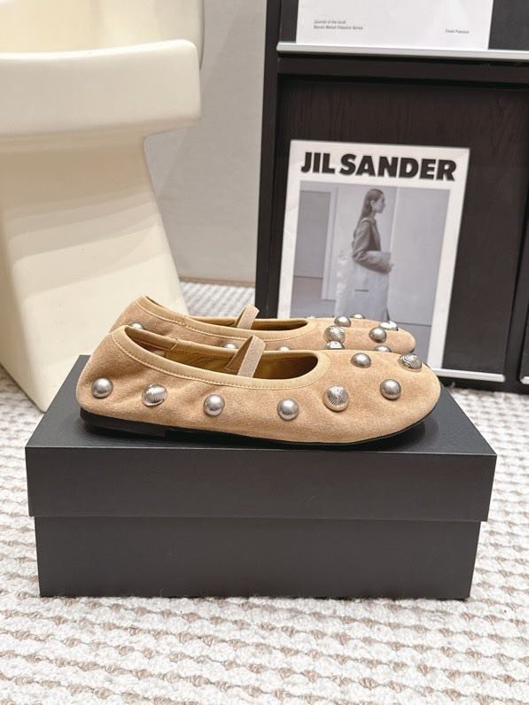 Ballet shoes