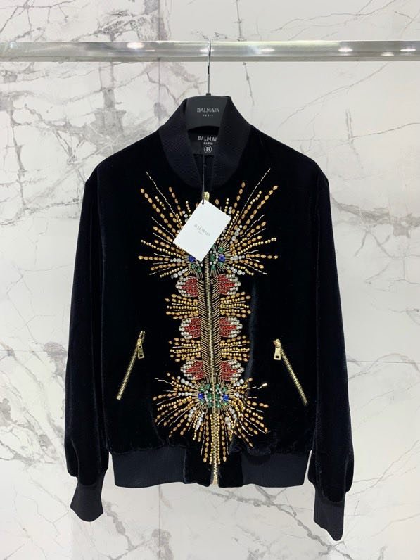 Бархатная женская куртка