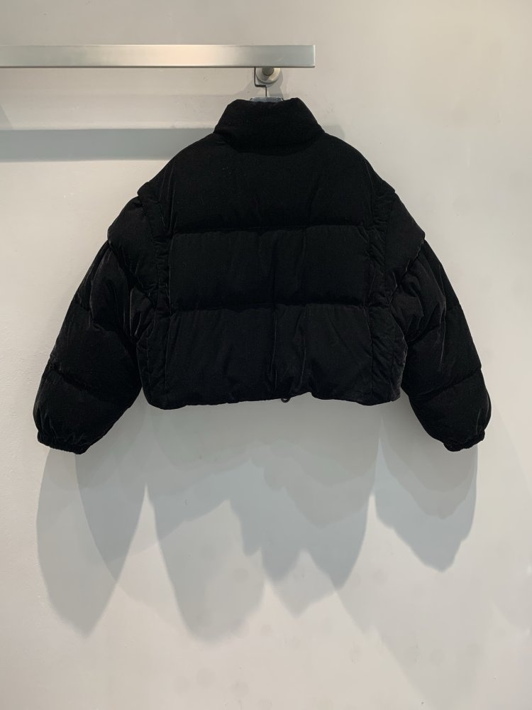 Бархатный пуховик женский фото 7