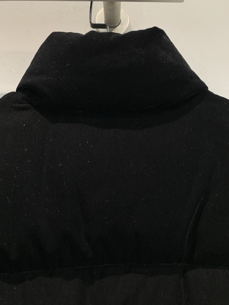 Бархатный пуховик женский фото 8