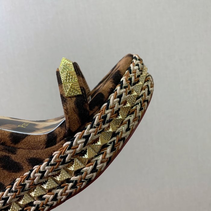 Босоножки фото 9