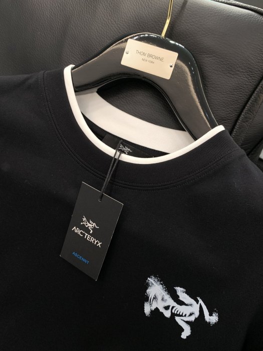 T-shirt men's фото 4