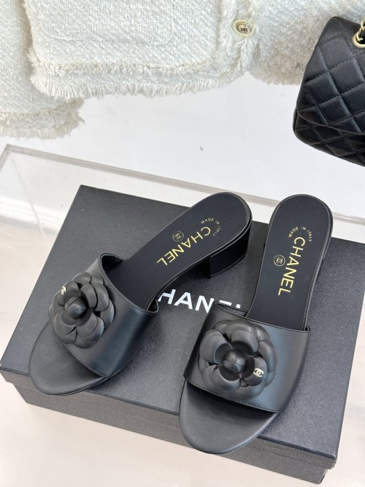 Босоножки фото 2