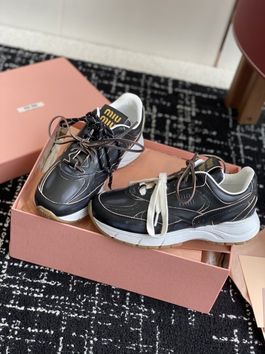 Кроссовки фото 3