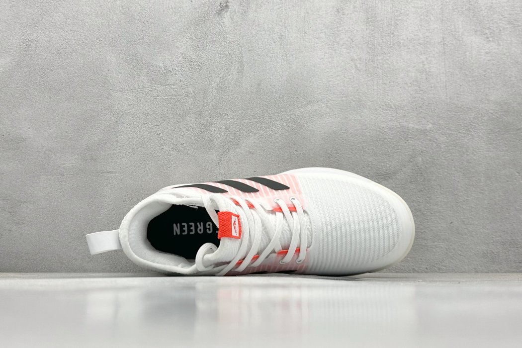 Кроссовки ADIDAS CRAZYFLIGHT MID фото 3