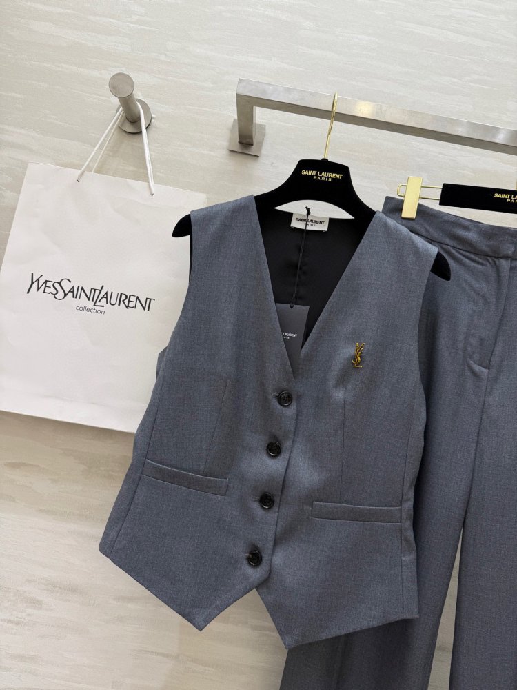 Costume woolen female фото 4