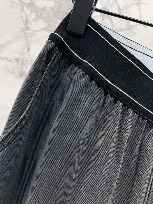 Jeans women's фото 3