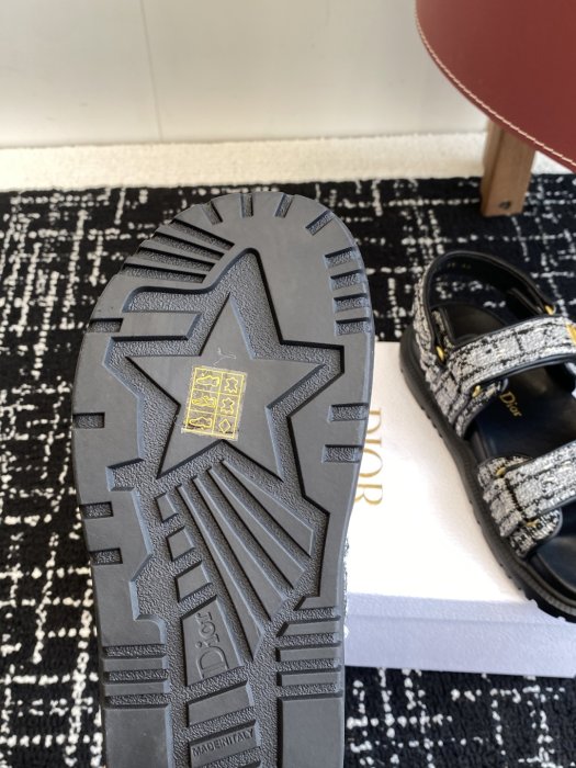 Sandals women's фото 9