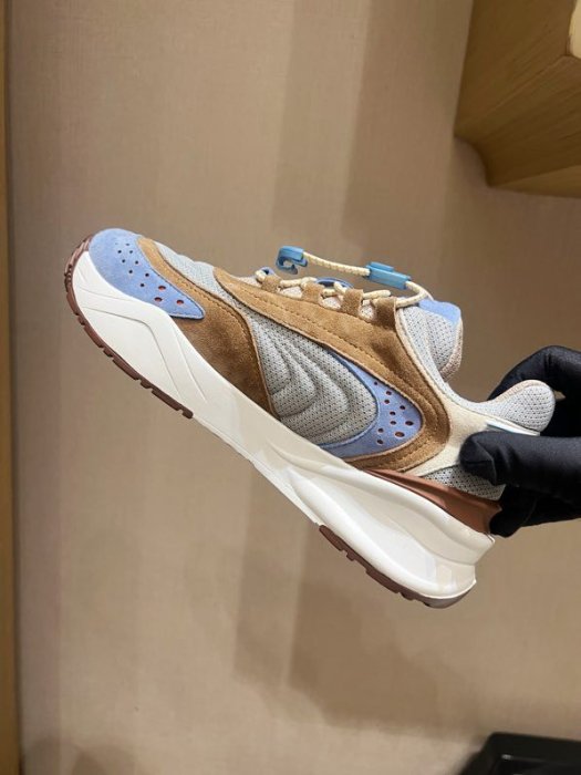 Кроссовки фото 8