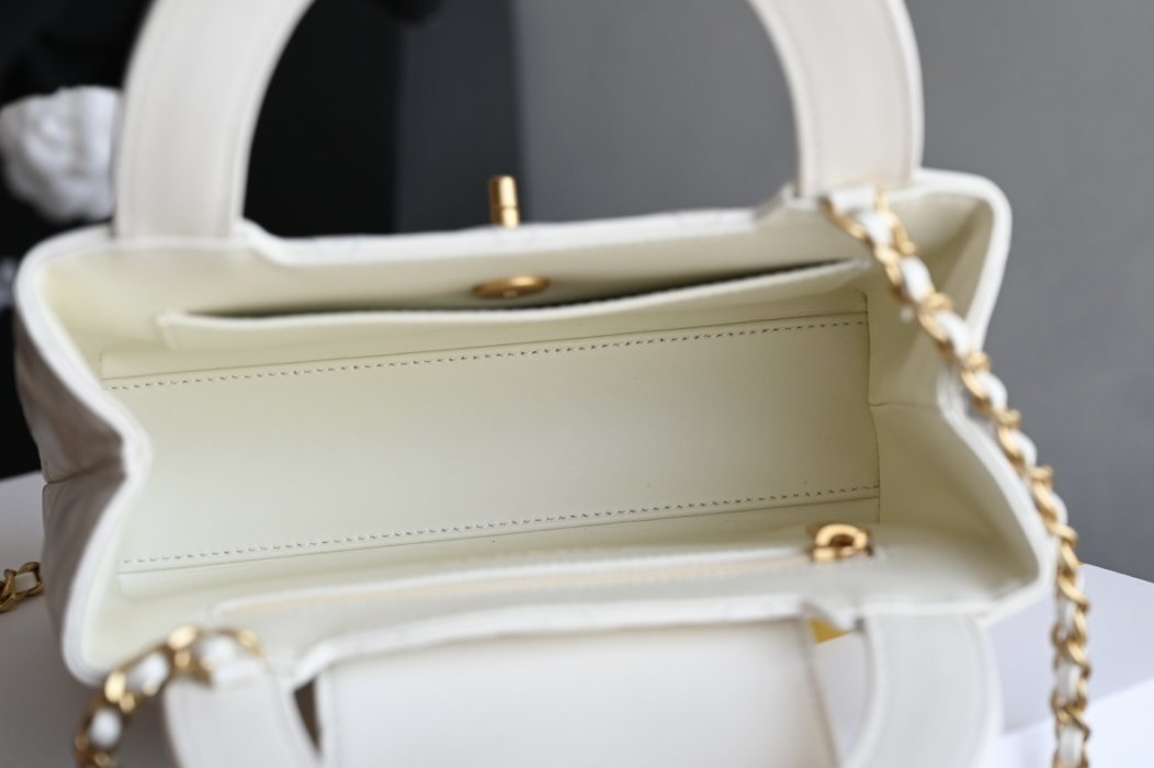 Сумка женская CHANEL 24A Kelly 19 см фото 8