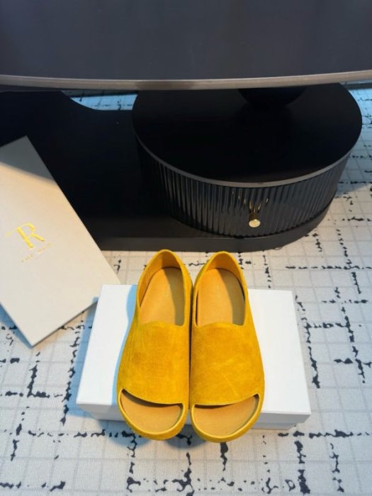 Туфли женские