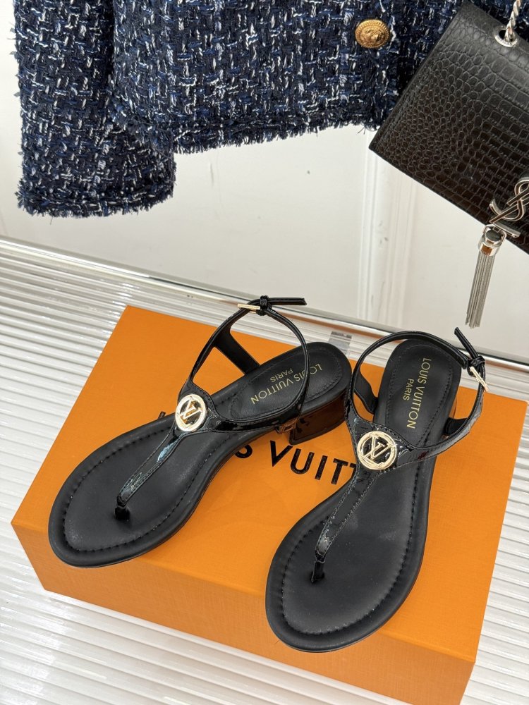 Босоніжки фото 2