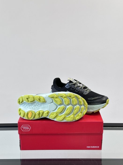 Кроссовки New Balance More Trail V3 фото 9