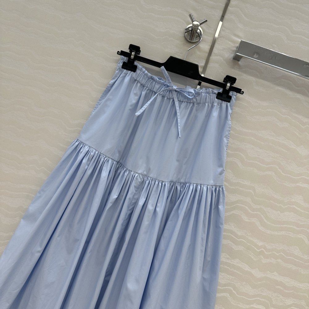 Long skirt on expositions фото 2