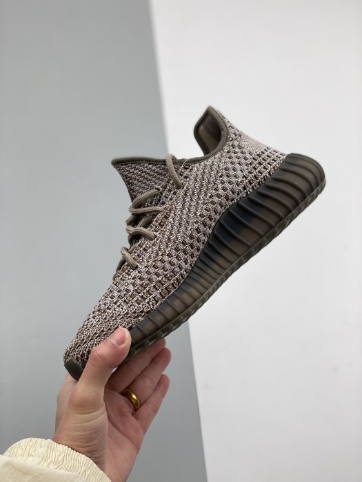 Sneakers Yeezy 350 Boost V2 Ash Stone фото 6