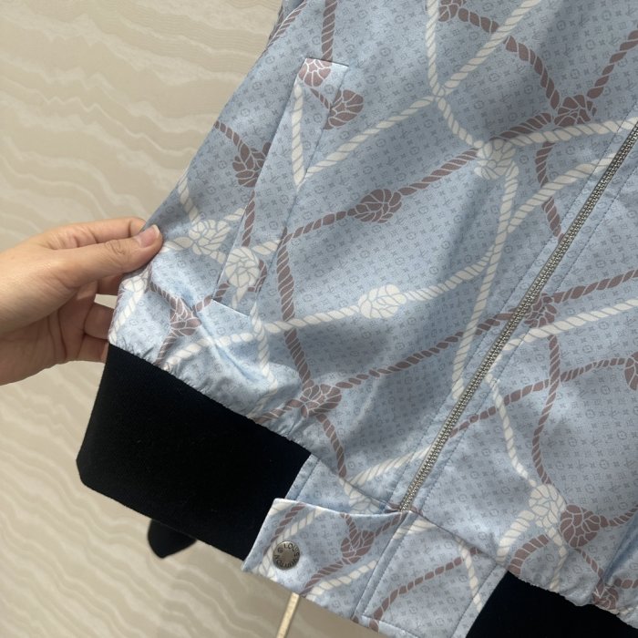 Куртка жіноча фото 7