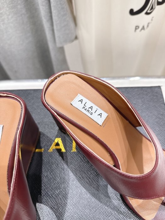 Босоножки фото 6