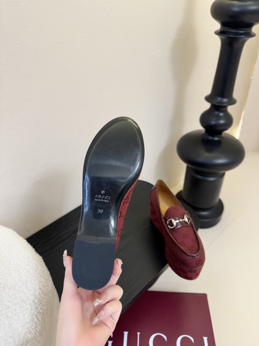 Туфли женские фото 6