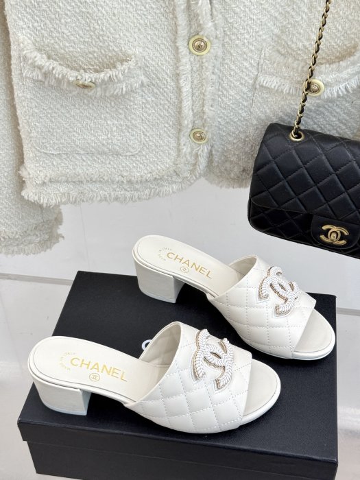 Босоножки фото 3