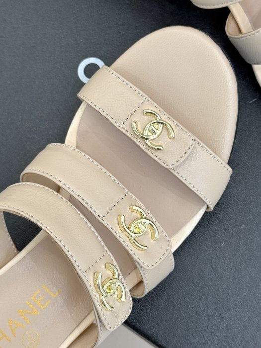 Босоножки фото 7