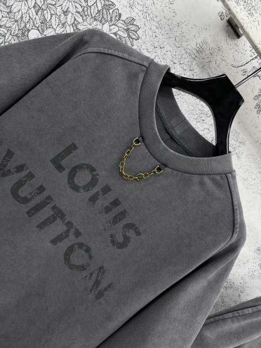 Costume female фото 2