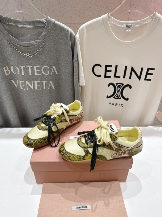 Кроссовки фото 3