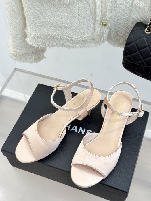 Босоножки фото 2