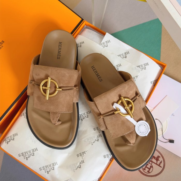 Шлепанцы женские