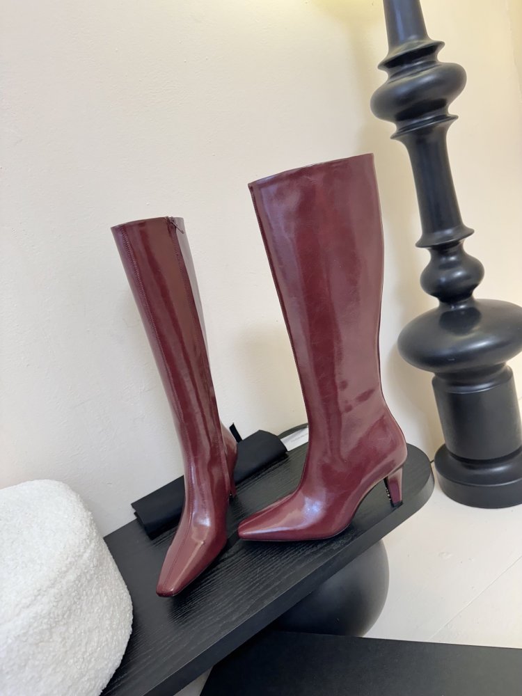 Сапоги женские фото 3