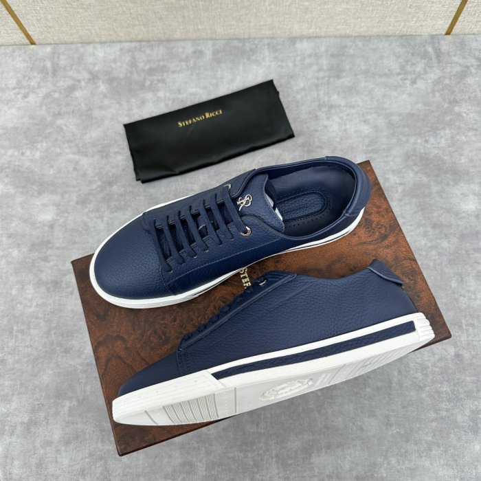 Кросівки фото 3