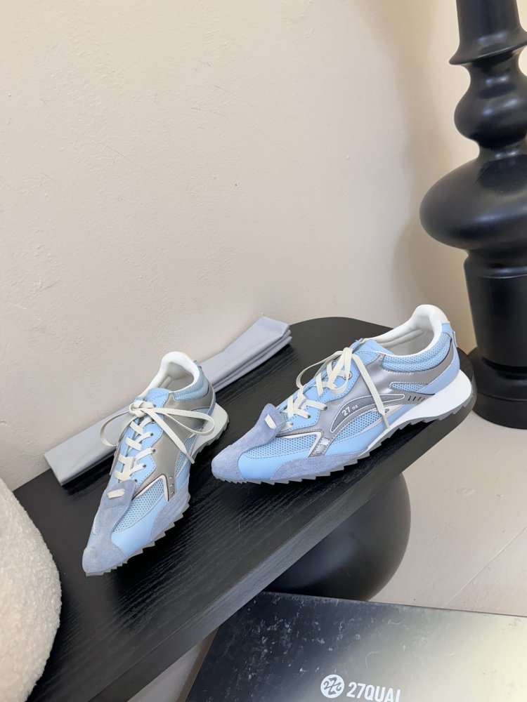 Кросівки жіночі фото 3