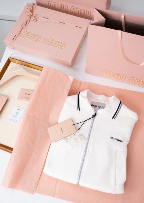 Blouse on lightning фото 4