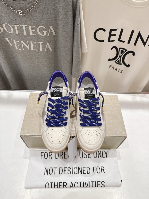 Кроссовки Golden Goose