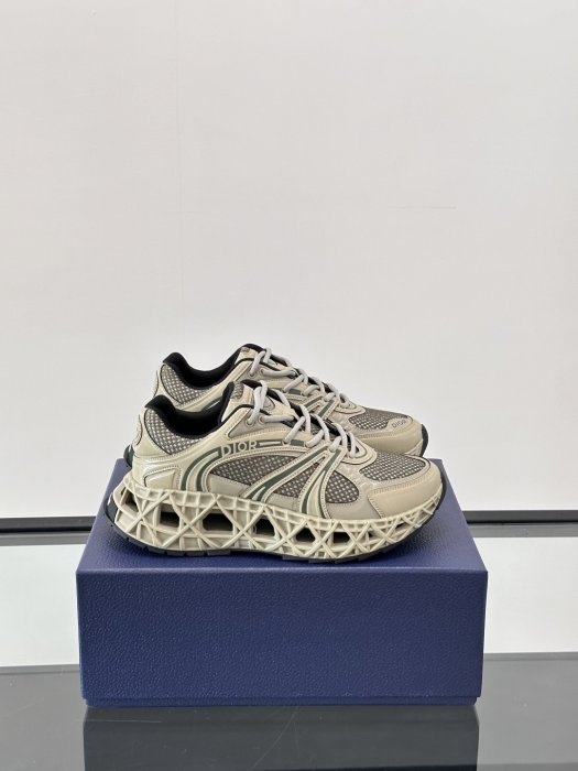 Sneakers men's
