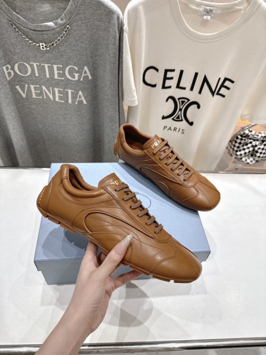 Кроссовки фото 5