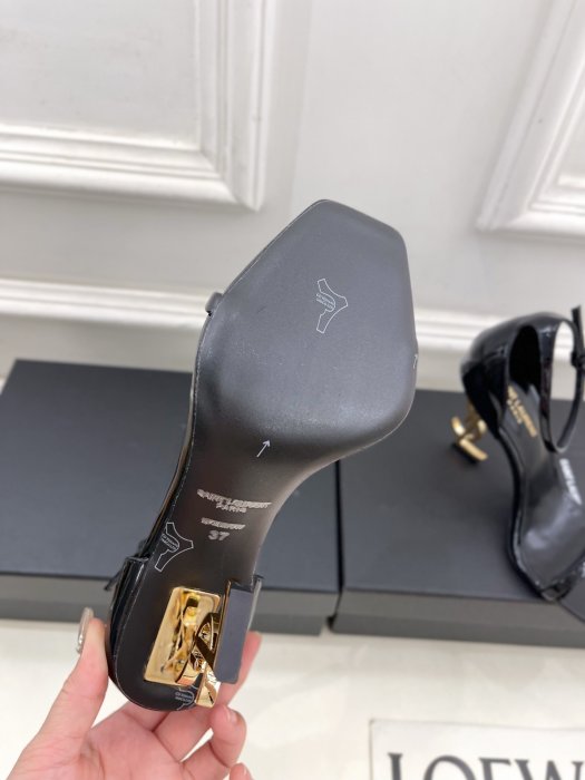 Босоножки фото 9