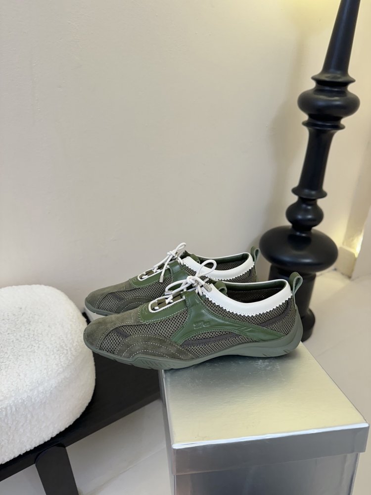 Кросівки жіночі фото 5