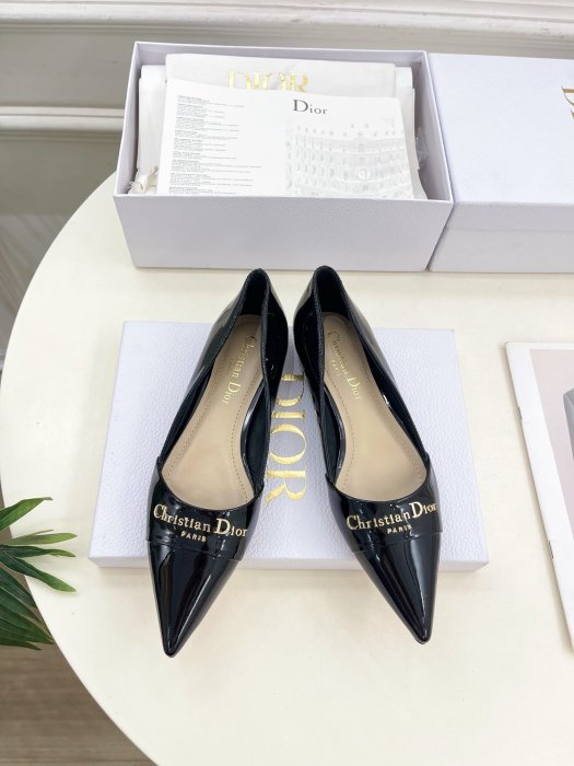 Туфлі жіночі