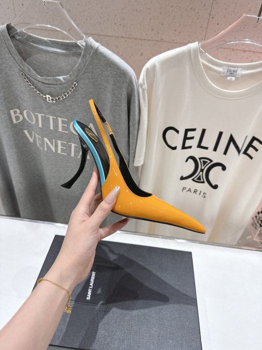 Босоножки фото 5