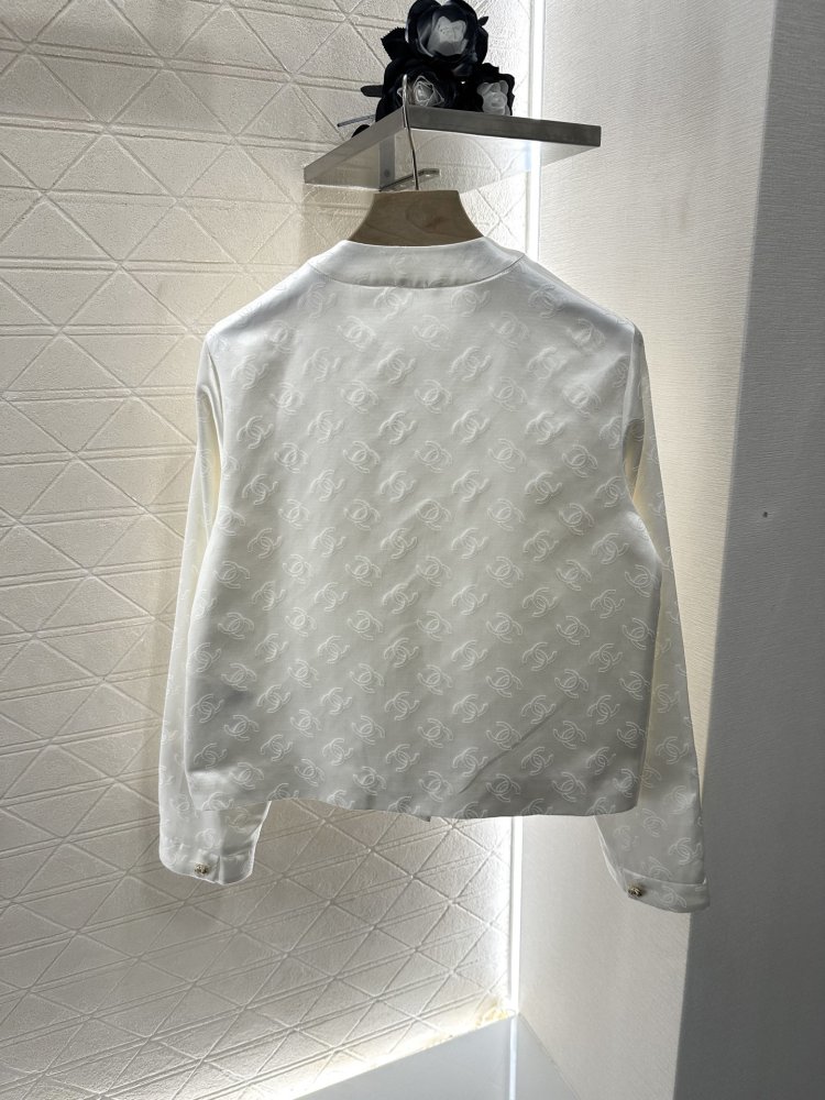 Куртка жіноча фото 2