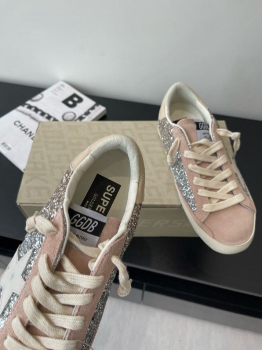 Кроссовки женские фото 3