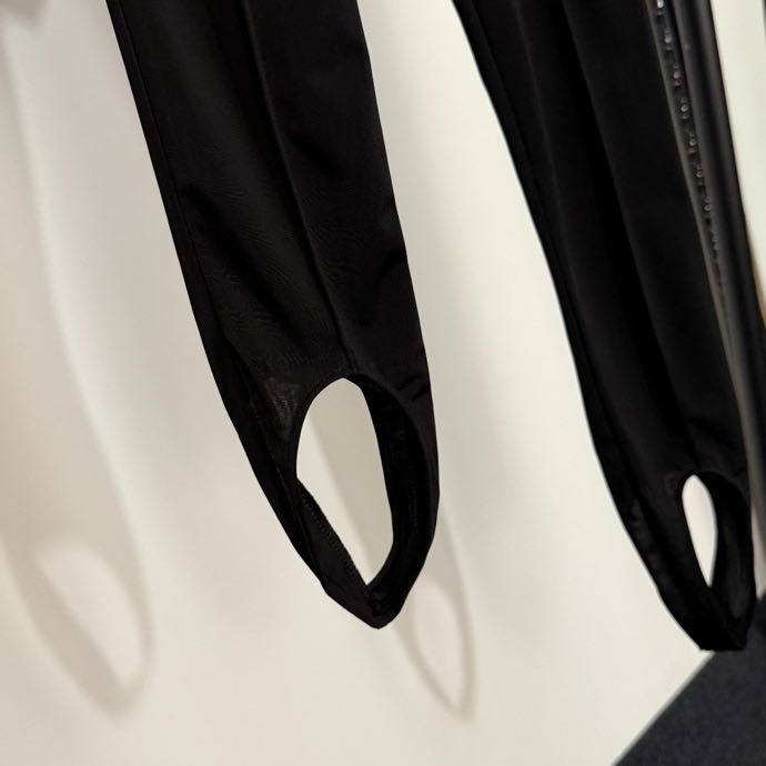 Top and leggings women's фото 6