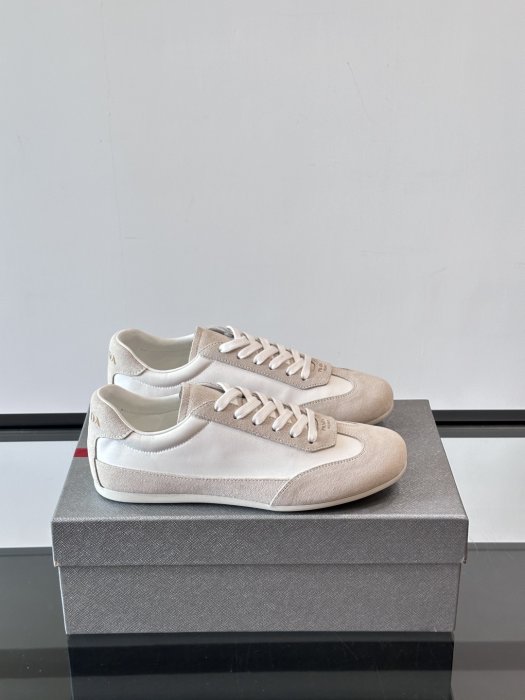 Кроссовки мужские