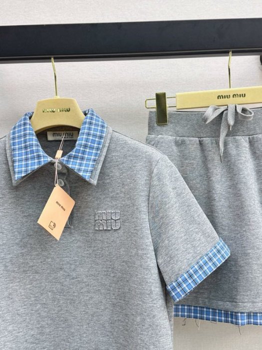 Костюм жіночий фото 5