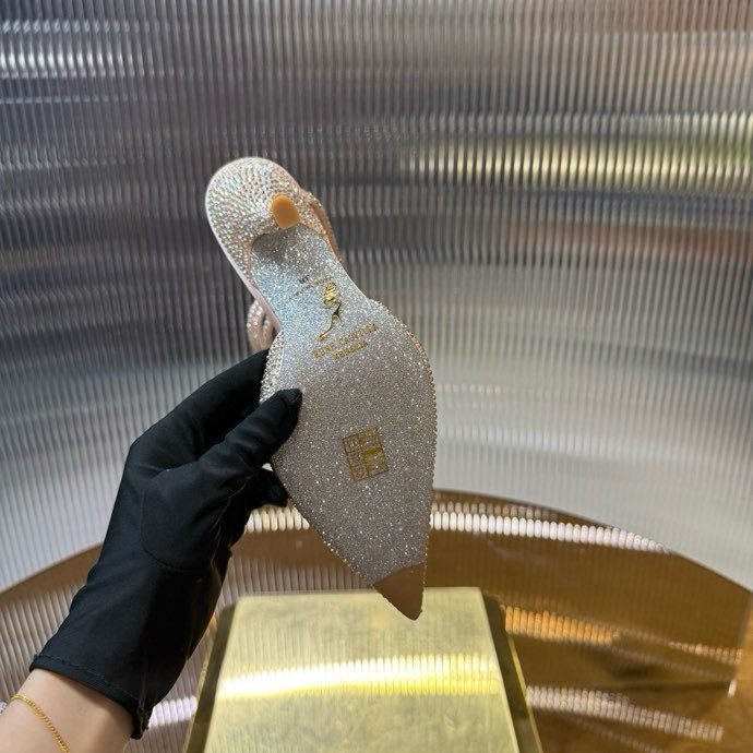 Босоніжки фото 9