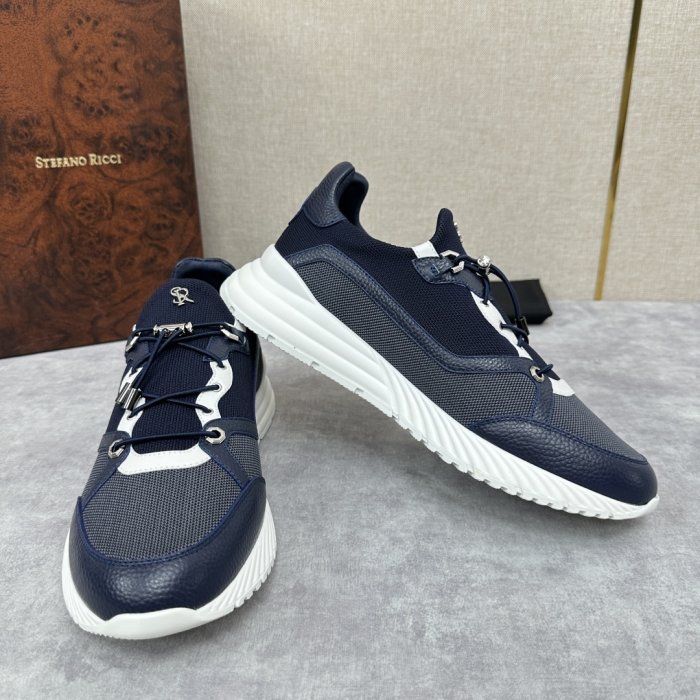 Кросівки фото 7