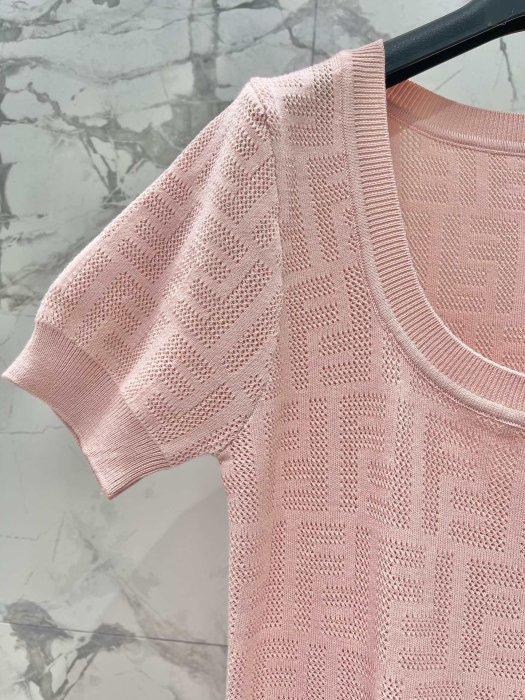 Футболка женская фото 4