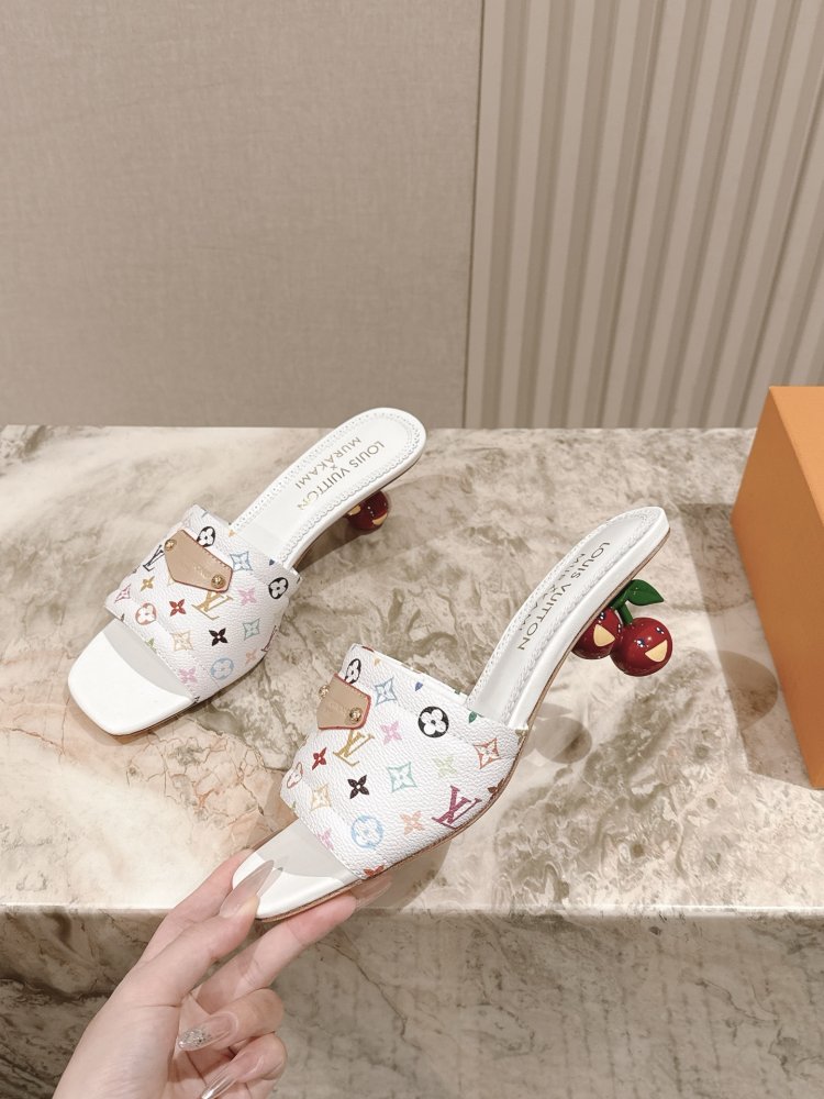 Босоніжки фото 2