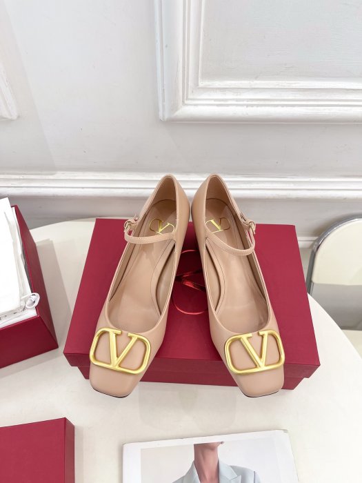 Ballet shoes